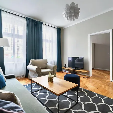 Margi Joy Cozy In The Centre *